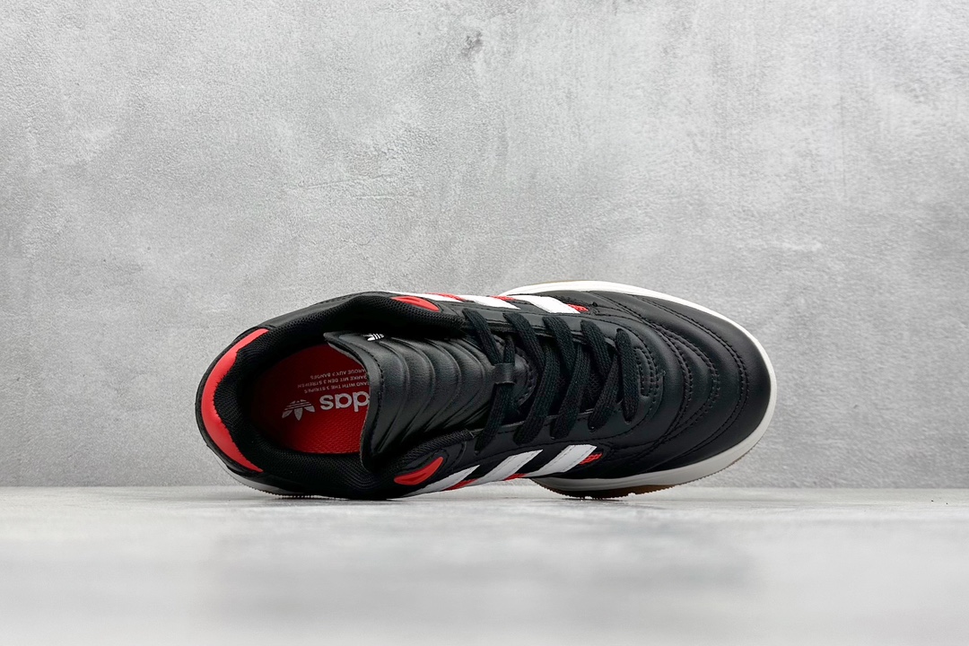 adidas originals PREDATOR MUNDIAL 此款鞋采用近几年比较流行的版型设计 IE5676