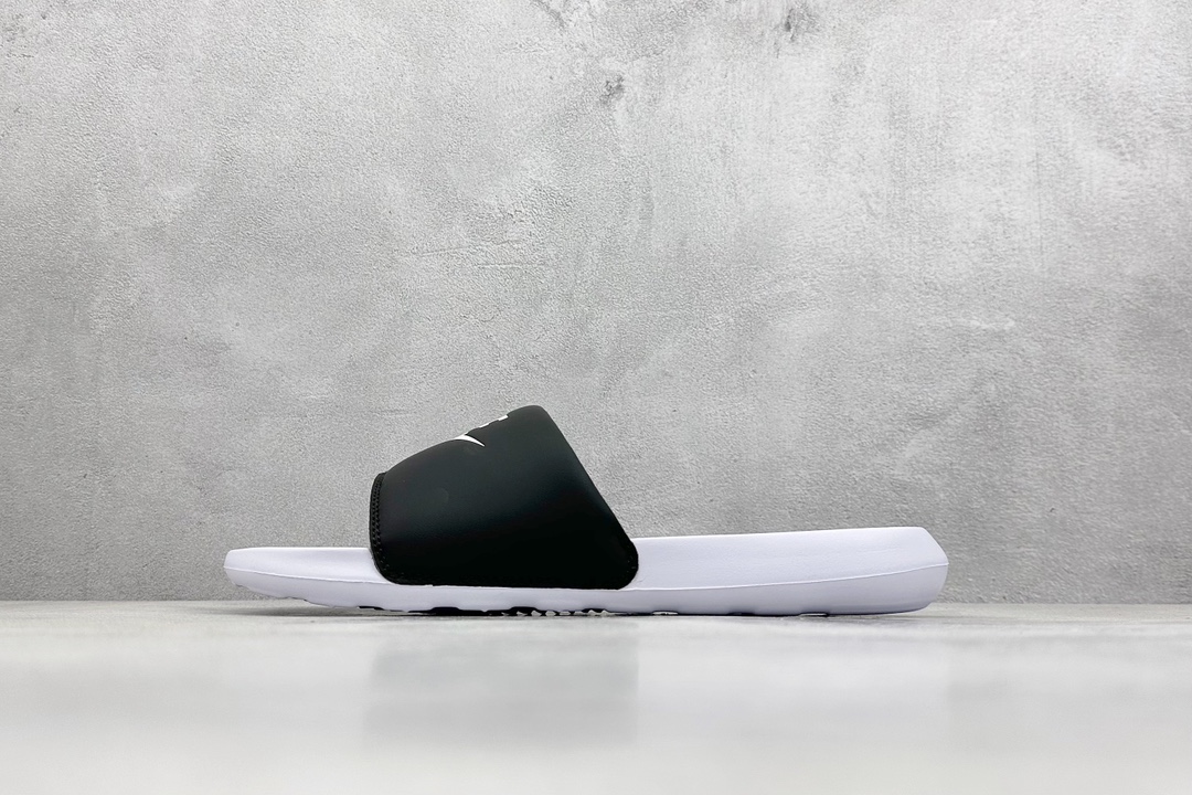 F版 Nike Offcourt Adjust Slides 夏季单品 魔术贴系列 室外沙滩休闲运动一字拖鞋 DD0228-100