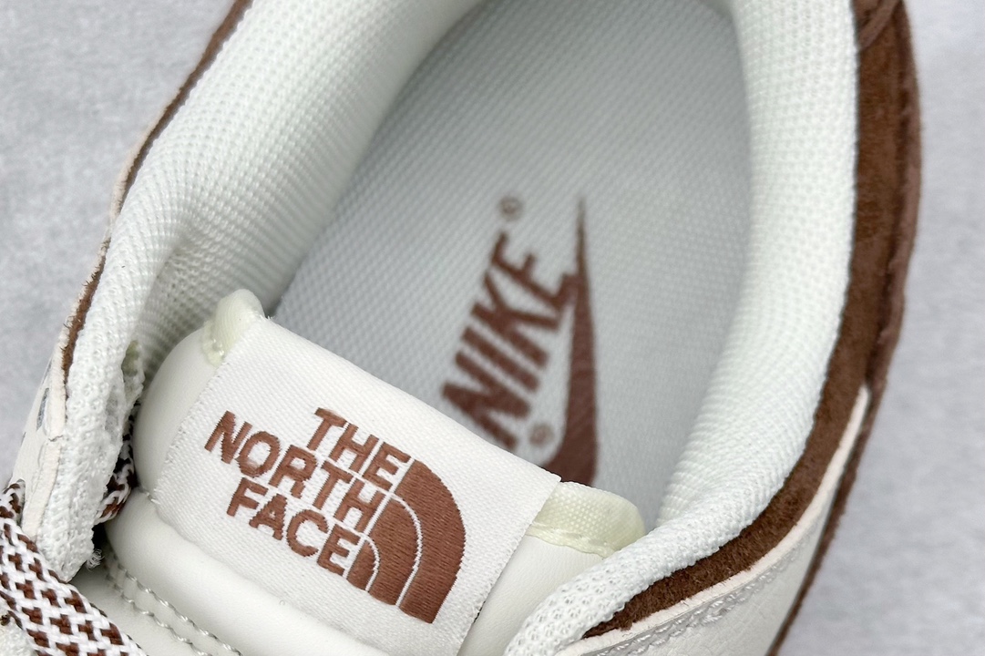 Nike SB Dunk Low x The North Face 米棕翻毛 XD6188-022