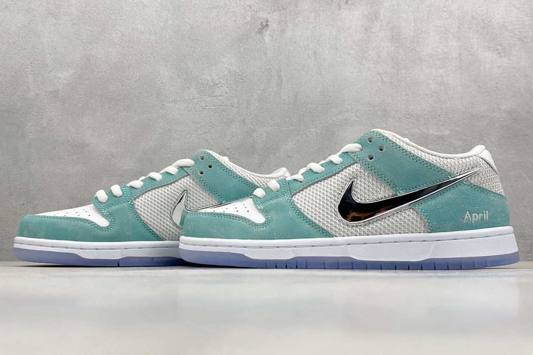 ST版 Nike SB Dunk Low x APRIL SKATEBOARDS ”White and Multi-Color” 涡轮绿 FD2562-400