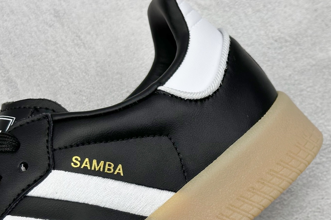 Ls版 Adidas Samba VEGAN 百搭单品这款运动鞋 ID0436