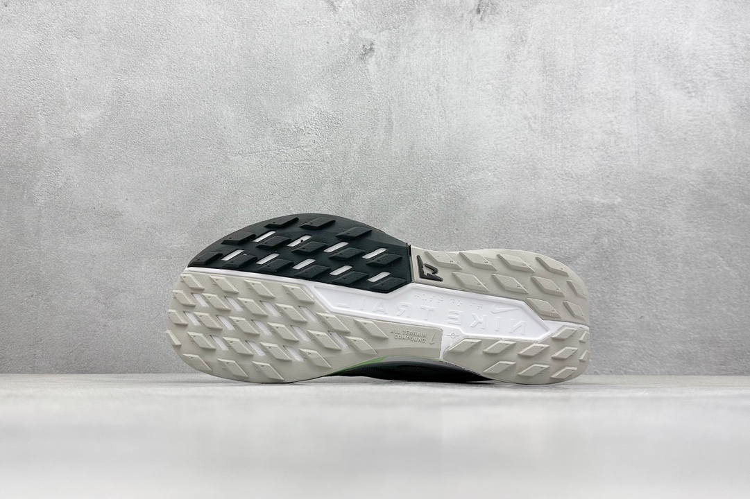 RS版 Nike PEGASUS TRAIL 5 登月飞马 透气网面 户外越野登山休闲运动跑步鞋货号：D