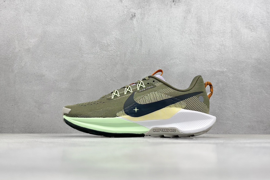 RS版 Nike PEGASUS TRAIL 5 登月飞马 透气网面 户外越野登山休闲运动跑步鞋货号：D