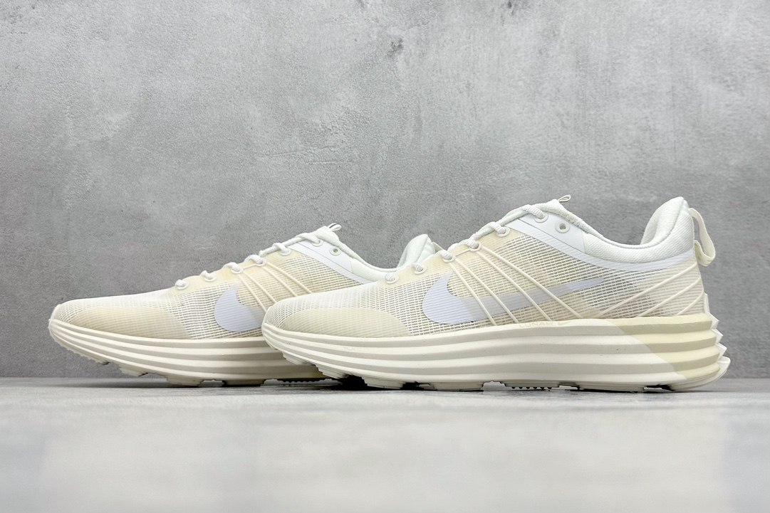 Nike Runar Roam 登月网面透气跑步鞋 DV2440-100