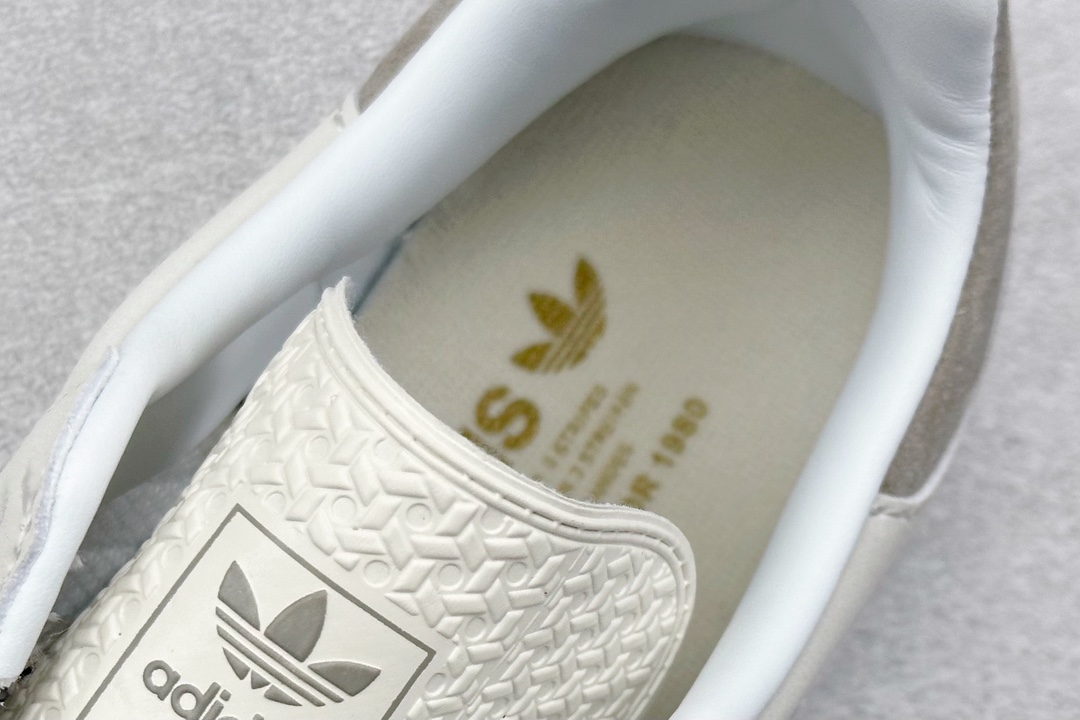 R版 Kith Classics x adidas originals Samba浅灰色 IH0090