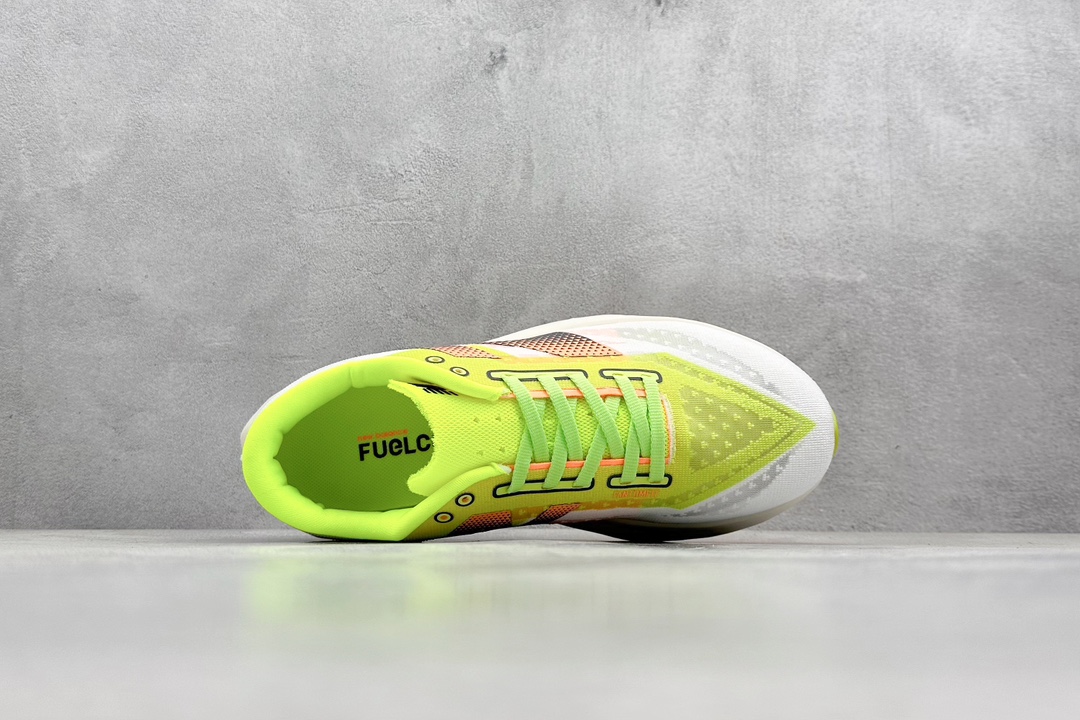 New Balance FuelCell SuperComp Trainer V4 新百伦NB系列超轻量化低帮休闲运动慢跑鞋 MFCXLL4