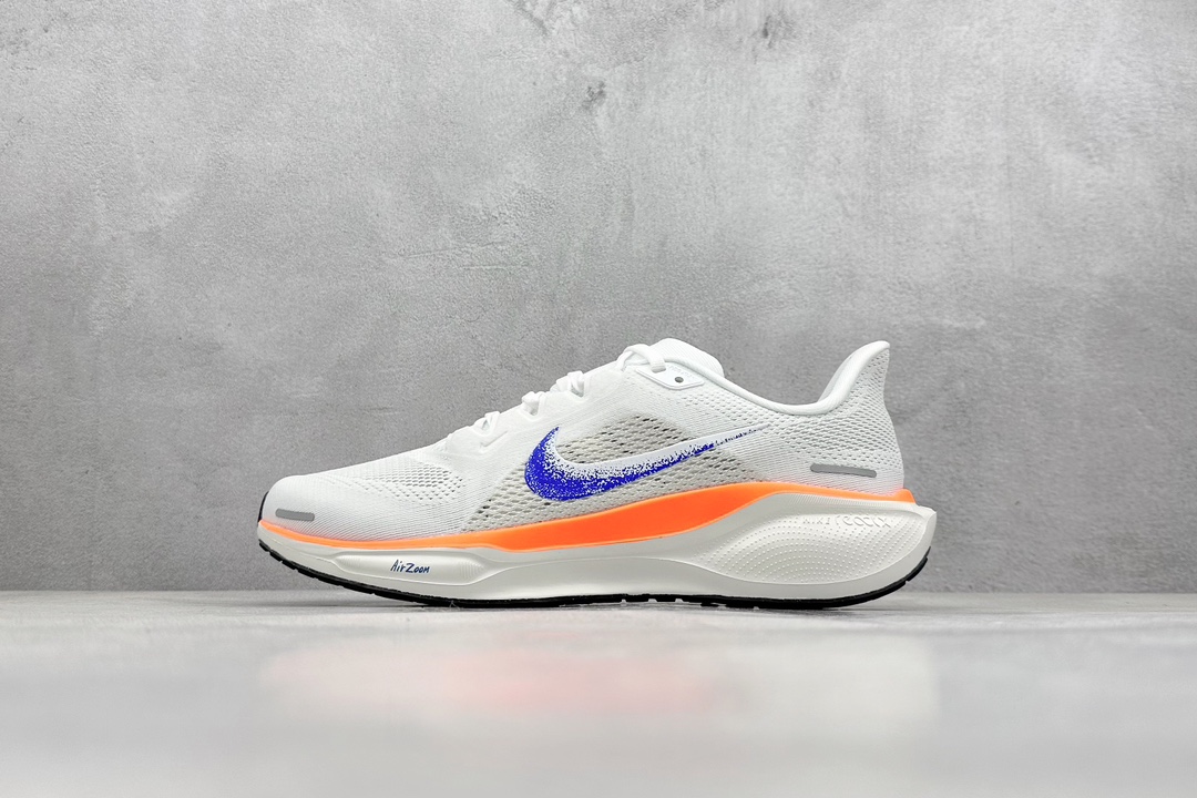 RS版 NK Air Zoom Pegasus 41鞋面采用外层由韧性纱线+内层网眼布的设计，在确保稳定