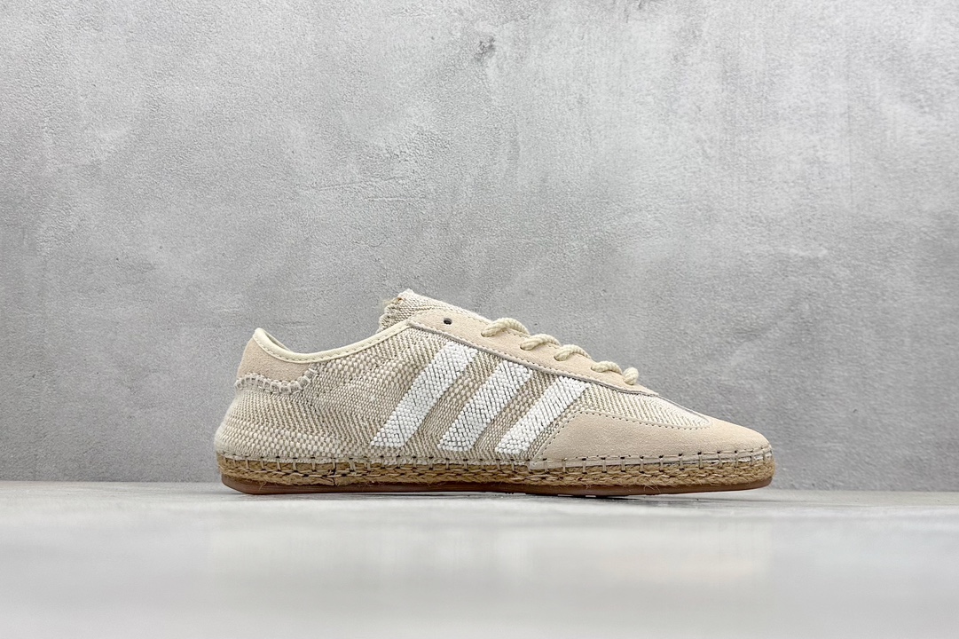 R版 Adidas Gazelle”Halo Ivory”羚羊内训系列低帮复古薄底德训风百搭休闲运动板鞋“联名米白编织” IH3144