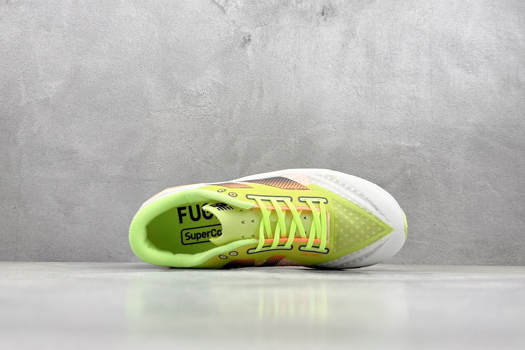 New Balance FuelCell SuperComp Trainer V4 新百伦NB系列超轻量化低帮休闲运动慢跑鞋 MRCELLA4