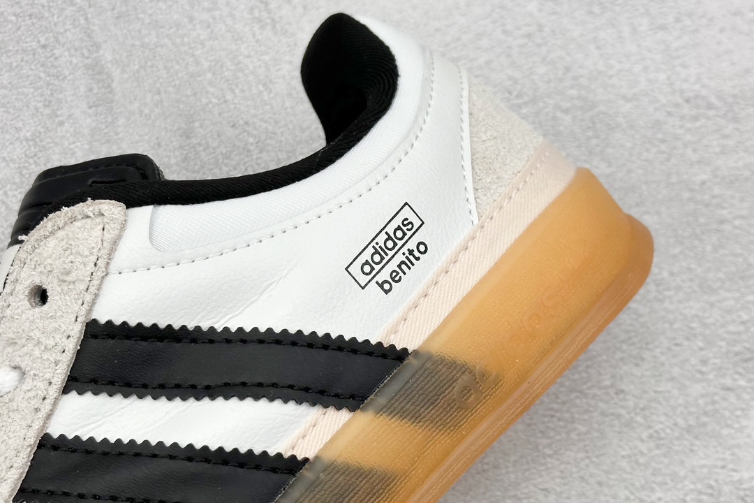 Bunny x adidas originals GAZELLE INDOOR 联名系列 IF9735