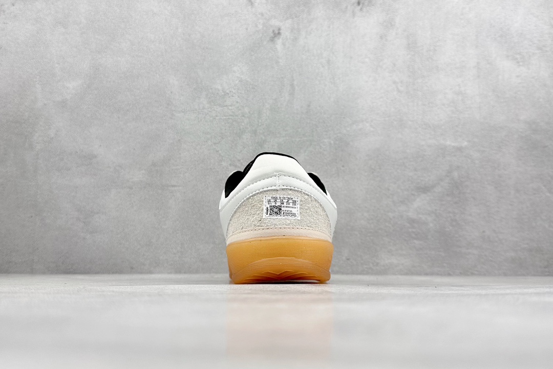 Bunny x adidas originals GAZELLE INDOOR 联名系列 IF9735