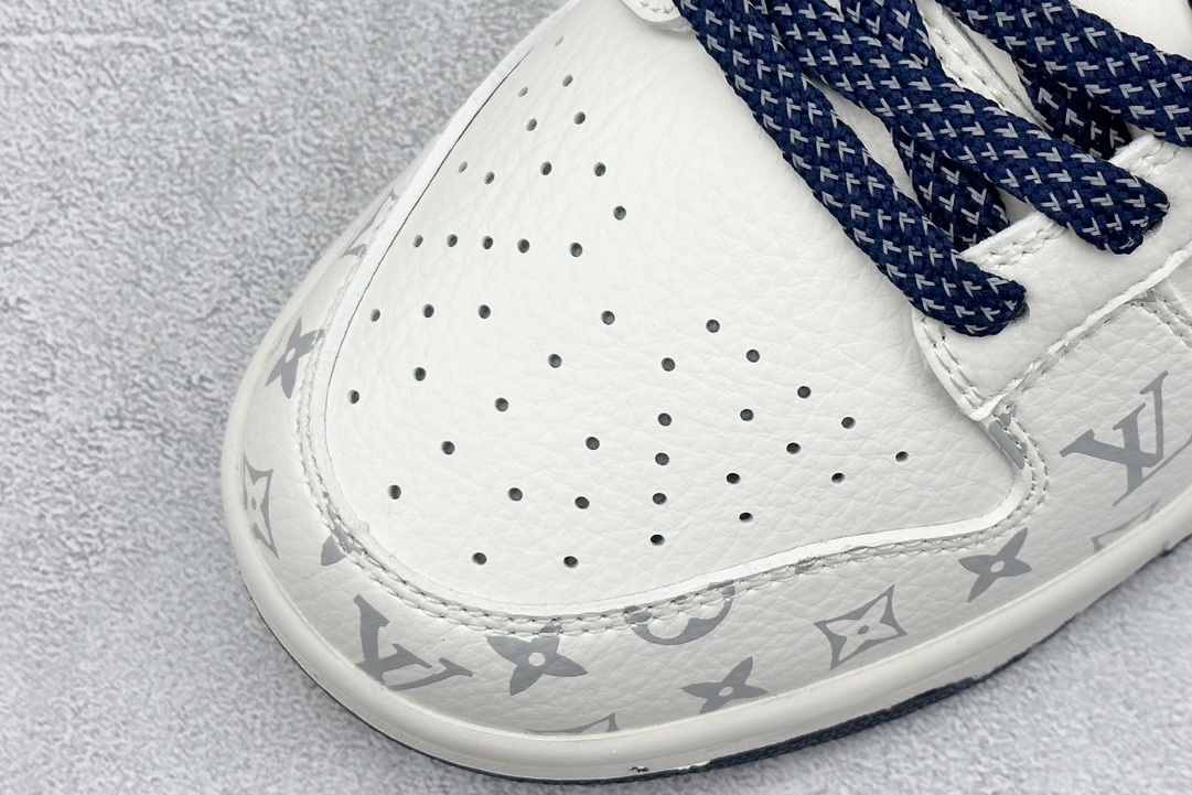 Nike SB Dunk Low x Louis Vuitton 白宝蓝印花 FC1688-123