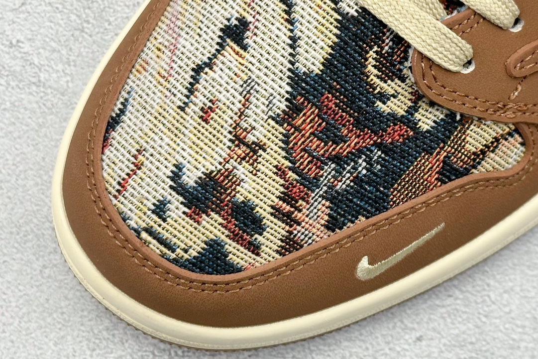 Travis Scott x Nike Air Jordan 1 Low x CLOT 三方联名 Air Jordan 1 Low 反转迷彩棕黄倒钩 JH6088-610