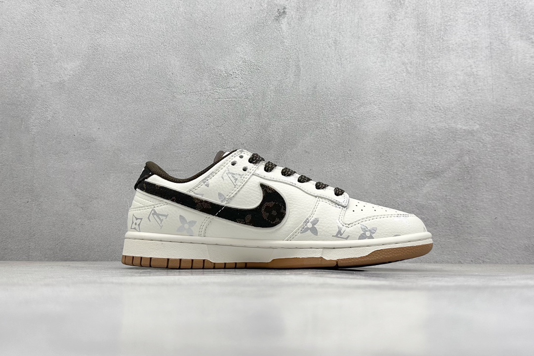 Nike SB Dunk Low x Louis Vuitton 印花米白黑 DQ1098-341