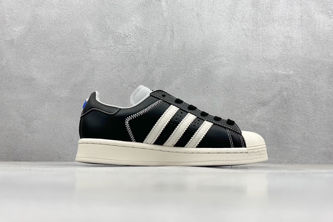 riginals Superstar 贝壳头 采用全新头层拼接皮革材质 IF1780