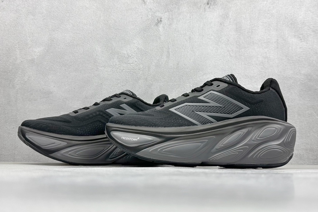 New Balance NB Fresh Foam Evoz V5 舒适耐磨低帮跑步鞋 MMORCK5