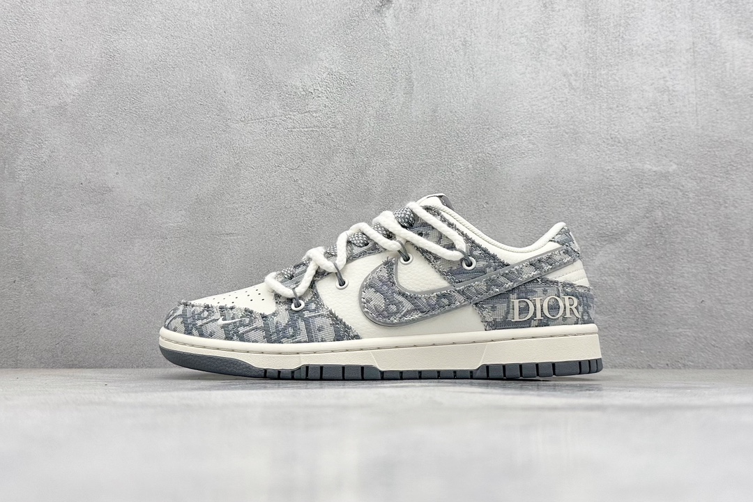 Nike SB Dunk Low x DIOR 白浅蓝牛仔布绑带满天星 SJ2068-285