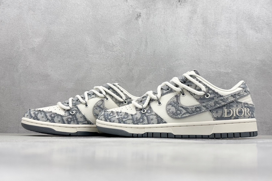 Nike SB Dunk Low x DIOR 白浅蓝牛仔布绑带满天星 SJ2068-285