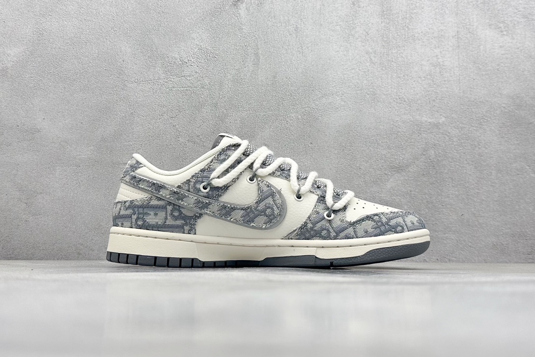 Nike SB Dunk Low x DIOR 白浅蓝牛仔布绑带满天星 SJ2068-285