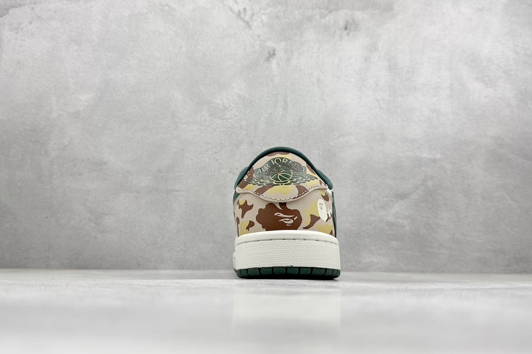 Fragment x Travis Scott x BAPE猿人头 Air Jordan 1 Low 三方联名倒钩 JH6088-614