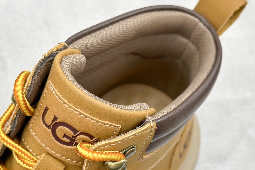 UGG 2024秋冬新品男士中帮休闲马丁靴系列