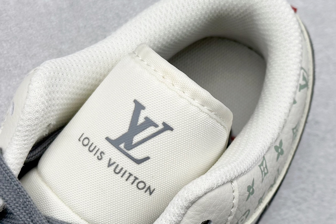 Air Jordan 1 Retro Low x Louis Vuitton 白灰 WG8850-010