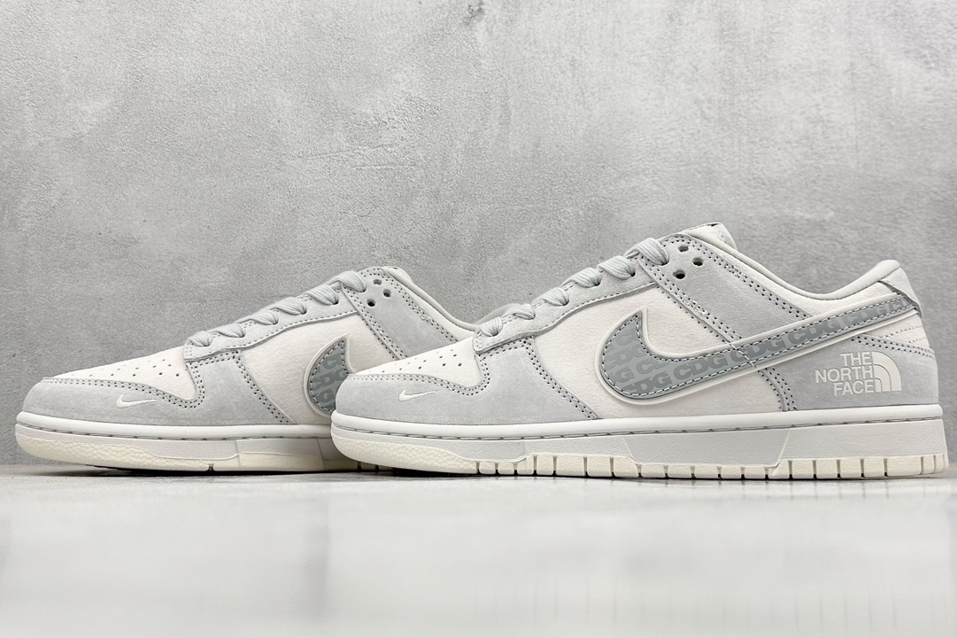 Nike SB Dunk Low x CDG x The North Face 翻毛灰小钩 DQ1098-399