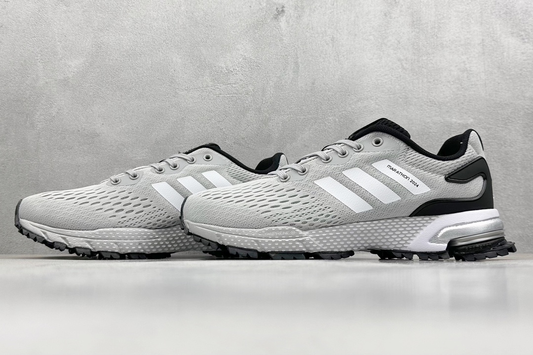 AD Marathon Response 马拉松贾卡轻质透气休闲运动跑鞋登山鞋 BW0106