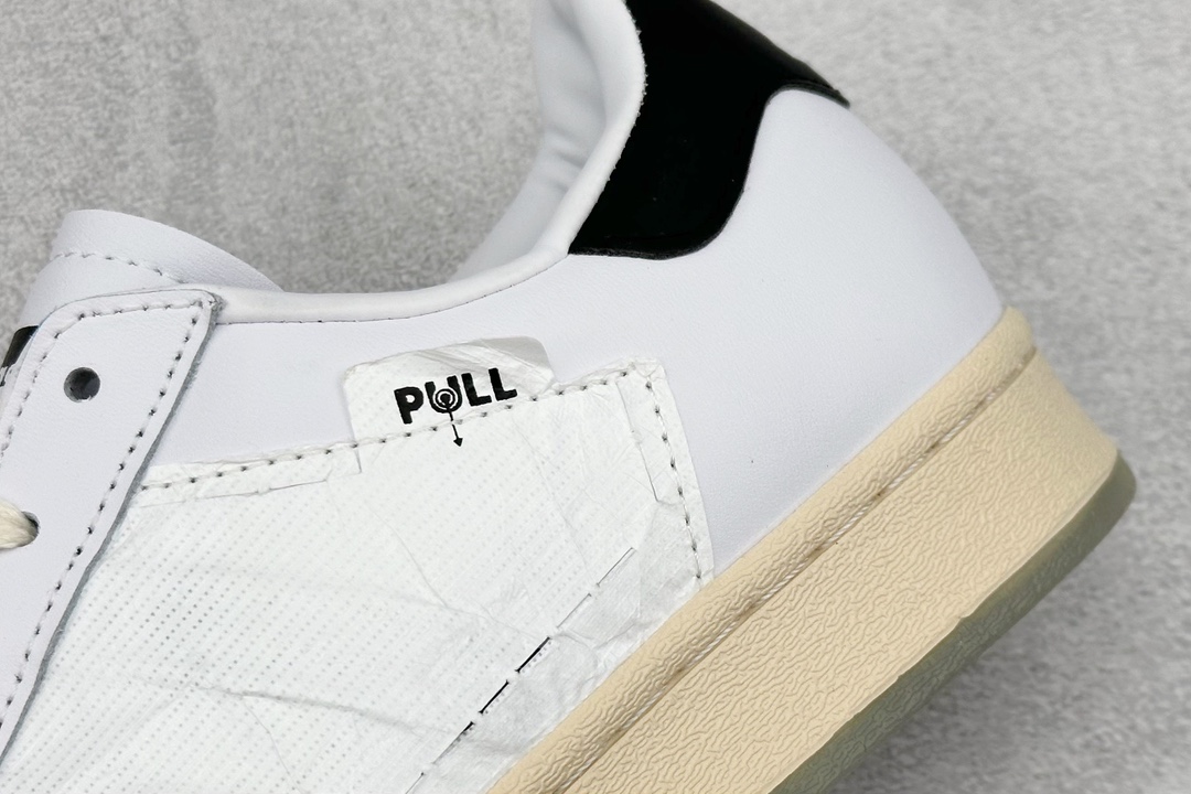 Adidas Originals SUPERSTAR W 贝壳头经典小白板鞋 HQ3612