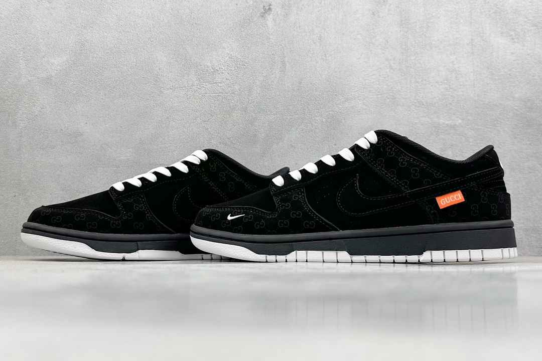 Nike SB Dunk Low x GUCCI 纯黑暗纹 FC1688-140