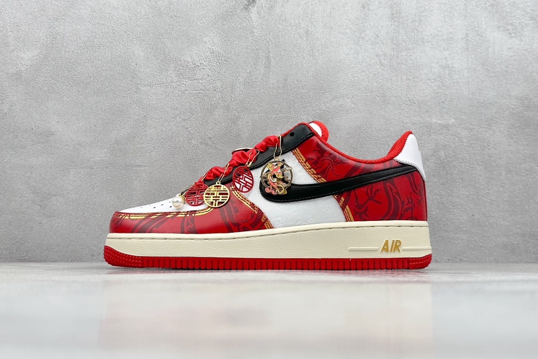 K13版 Nike Air Force 1 Low CNY龙年限定飞龙引 黑白红  FN7439-133