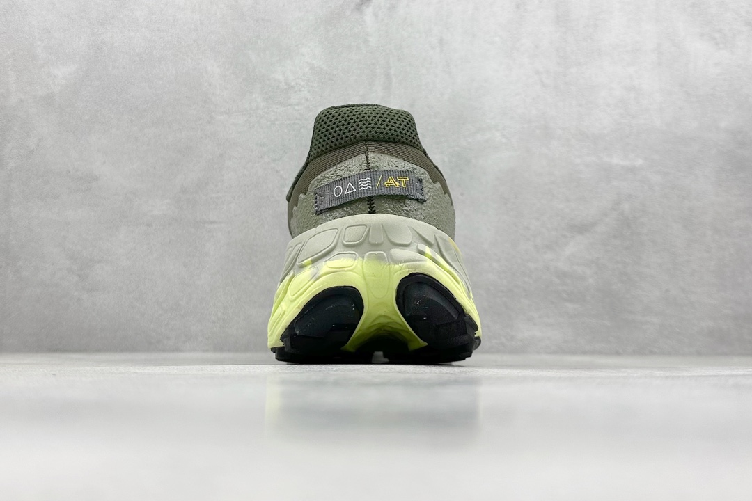 New Balance NB Fresh Foam X More V3TDS 耐磨防滑低帮跑步鞋  MTMORCA3