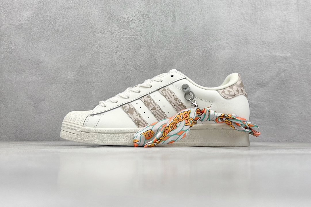 Adidas Originals SUPERSTAR W 贝壳头经典小白板鞋  GE8988