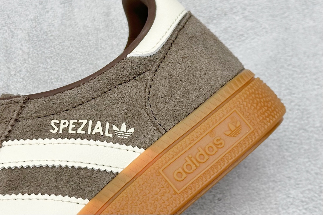 J版 Adidas Handball Spezial 阿迪达斯经典款 复古休闲板鞋   IF6490