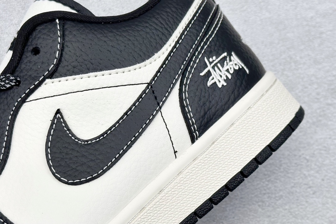 Air Jordan 1 Retro Low x Stussy 黑米小钩满天星   CF3688-023