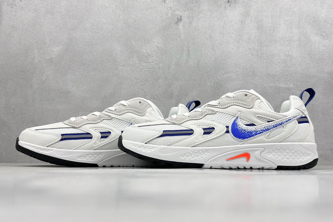 FUTURA x Nike Jam 系列 采用鞋面合成皮革与网眼布设计  FN0314-006