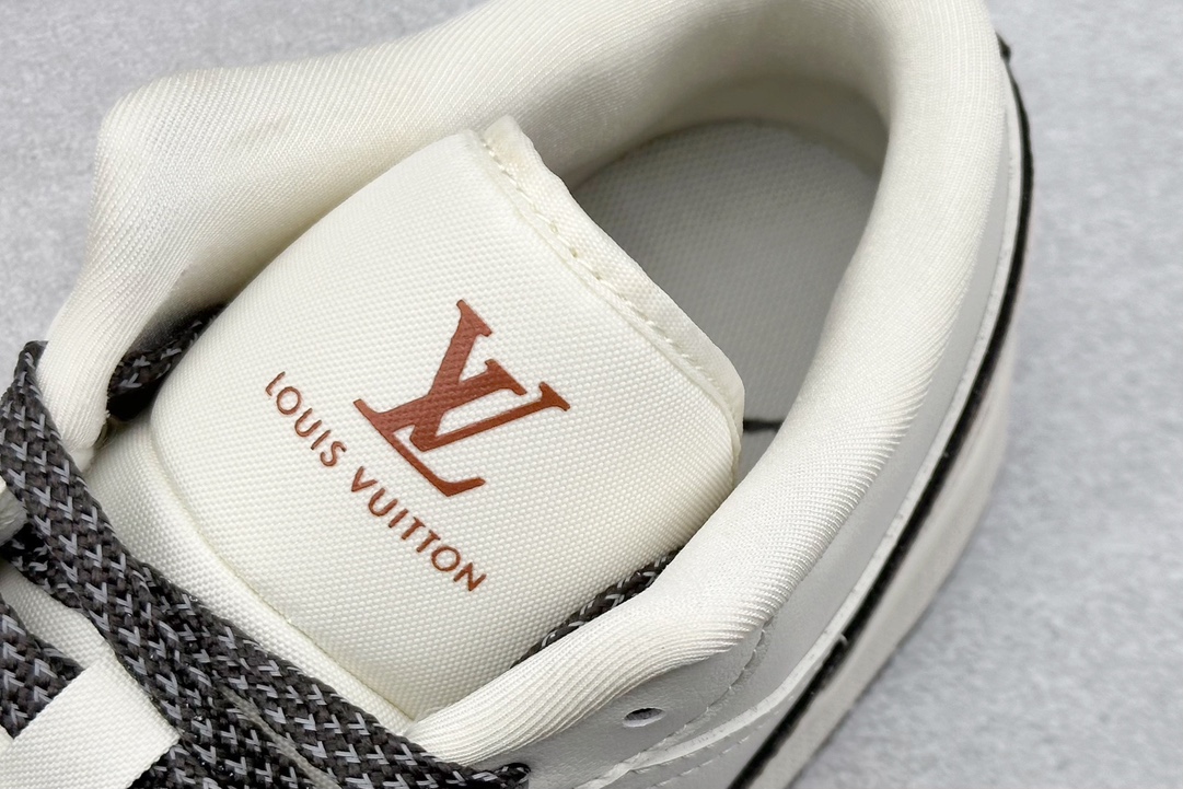 Air Jordan 1 Retro Low x Louis Vuitton 白棕满天星 WG8850-004