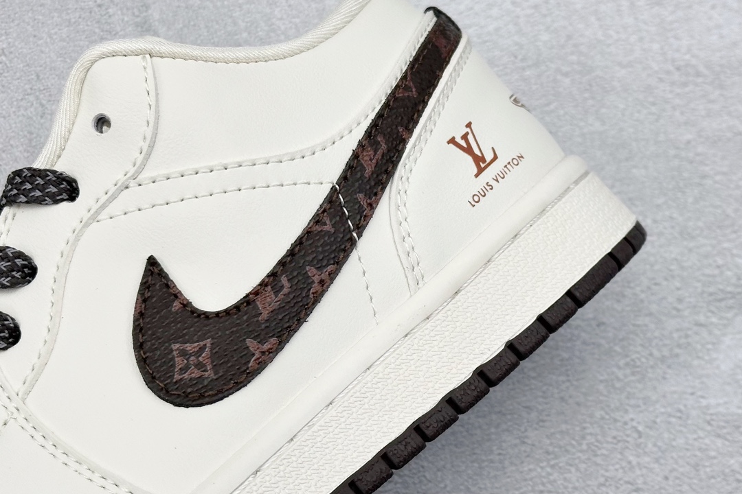 Air Jordan 1 Retro Low x Louis Vuitton 白棕满天星 WG8850-004