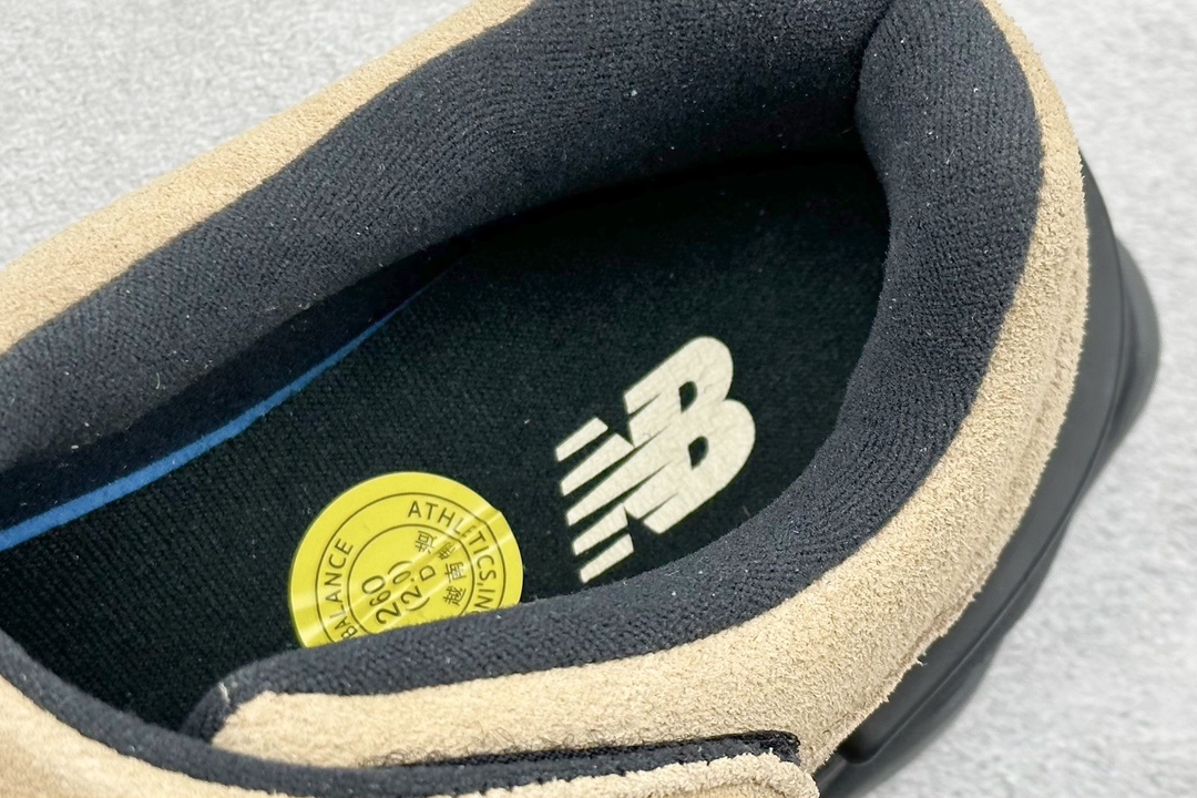 M版 New Balance 8040 融合设计款 减震防滑耐磨透气休闲跑运动鞋  U8040UOG