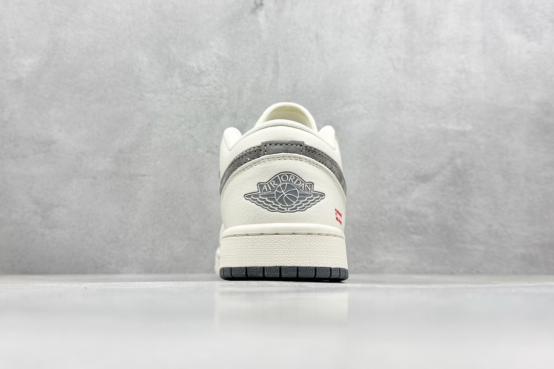 Air Jordan 1 Retro Low x Supreme 米棕小钩 SJ9950-030