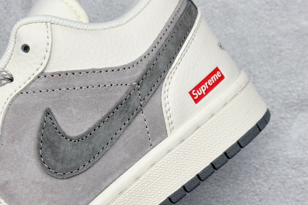 Air Jordan 1 Retro Low x Supreme 米棕小钩 SJ9950-030