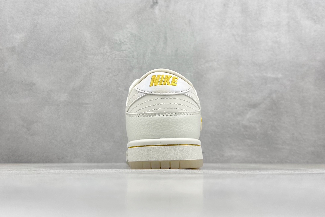 Nike SB Dunk Low 米白浅黄珠光满天星 XB3802-347