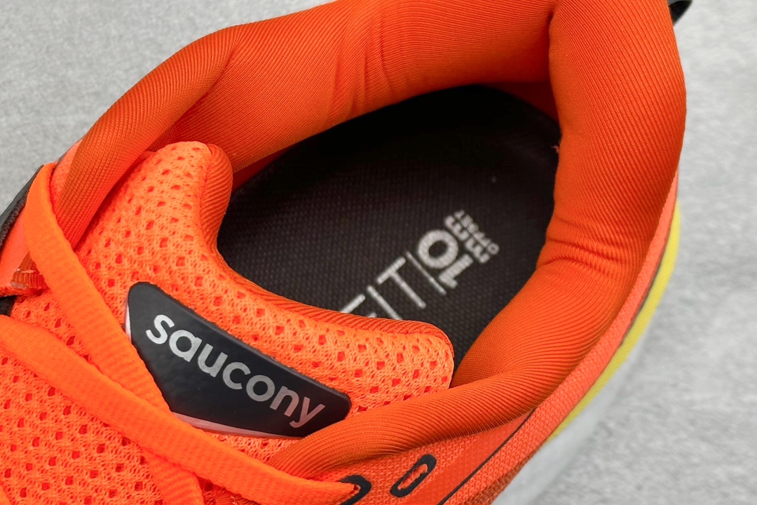 全球知名跑步运动品牌-索康尼/Saucony Triumph 22 胜利22代系列低帮轻量舒适多功能休闲运动慢跑鞋