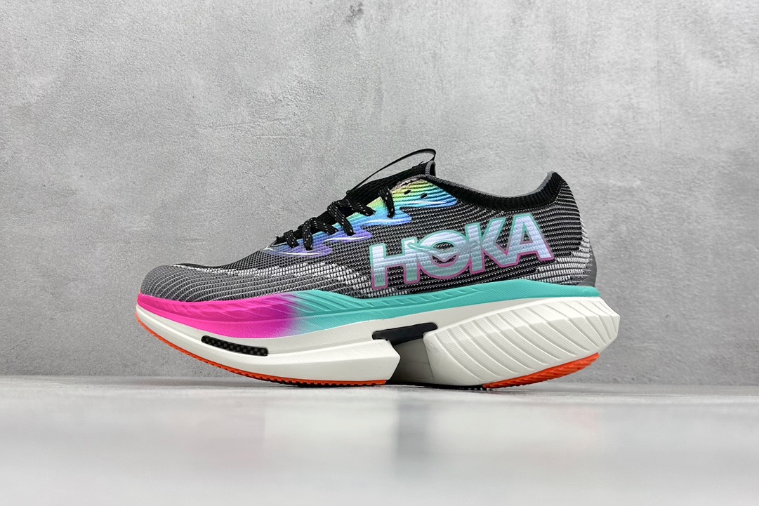 HOKA U CIELO X1 新一代旗舰竞速运动跑鞋