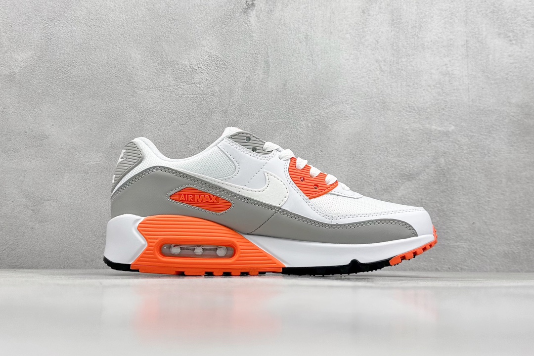 Nike Air Max 90 百搭运动气垫跑鞋 全新包边设计处的斑点由 CT4352-103