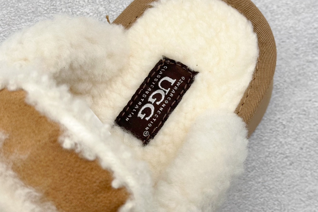 UGG 秋冬新款,美国轻奢品牌UGG W Classic Coquette Clog Slipper II 半拖鞋 OB938