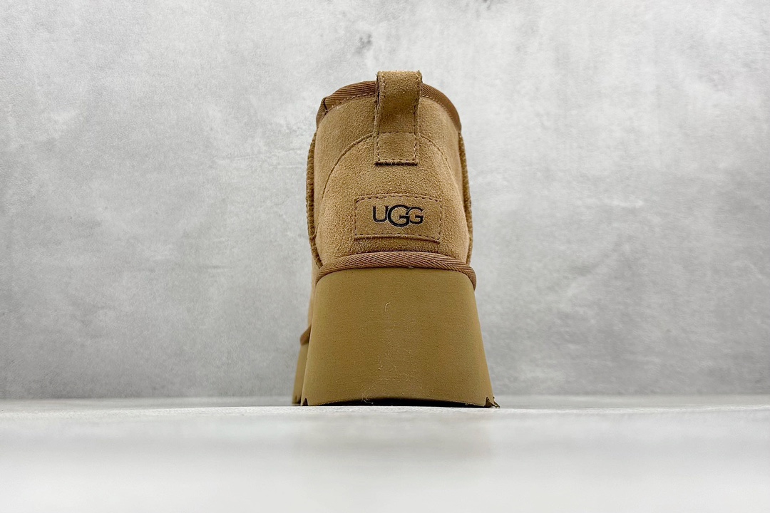 UGG 短款鱼人坡跟 5cm厚底 羊皮毛一体雪地靴女款 1158311