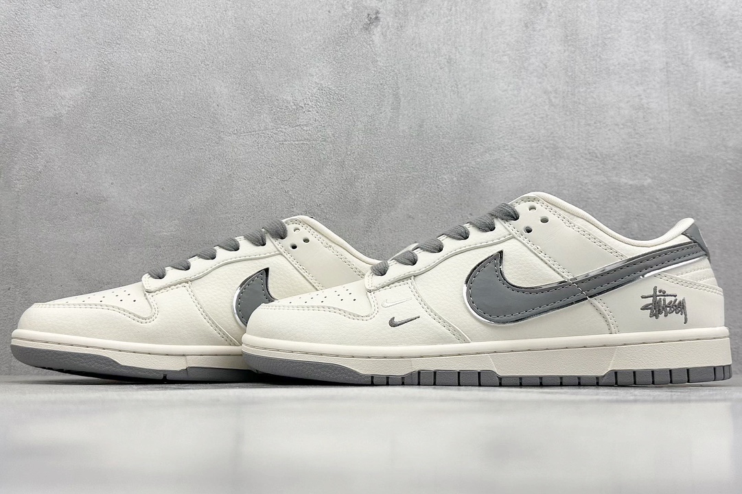 Nk SB Dunk Low 斯图西联名-米白深灰勾 周年高端定制 低帮休闲板鞋 DQ1098-382