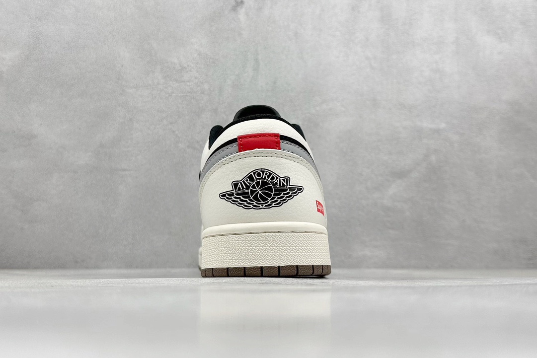 A Air Jordan 1 Retro Low x Supreme 白黑小钩满天星 XX2401-001