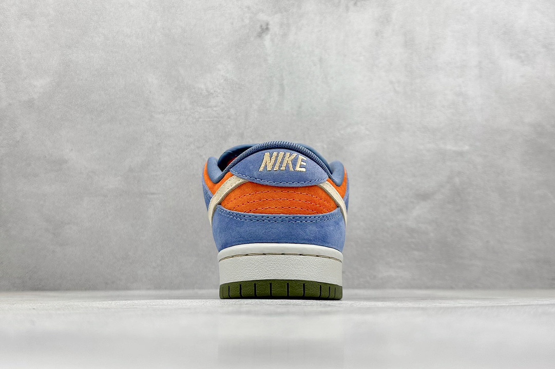 史诗级性价比 NIKE SB Dunk Low ”Light Carbon” 蓝橙 HF3063-002